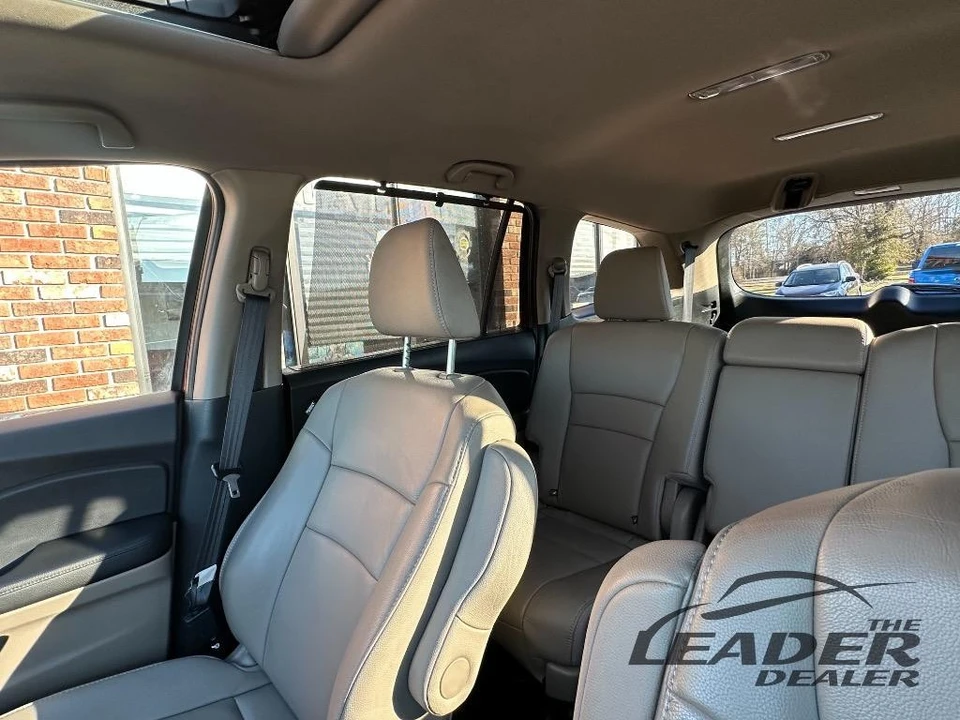2022 Honda Pilot 3rd Gen - Image 19 of 20