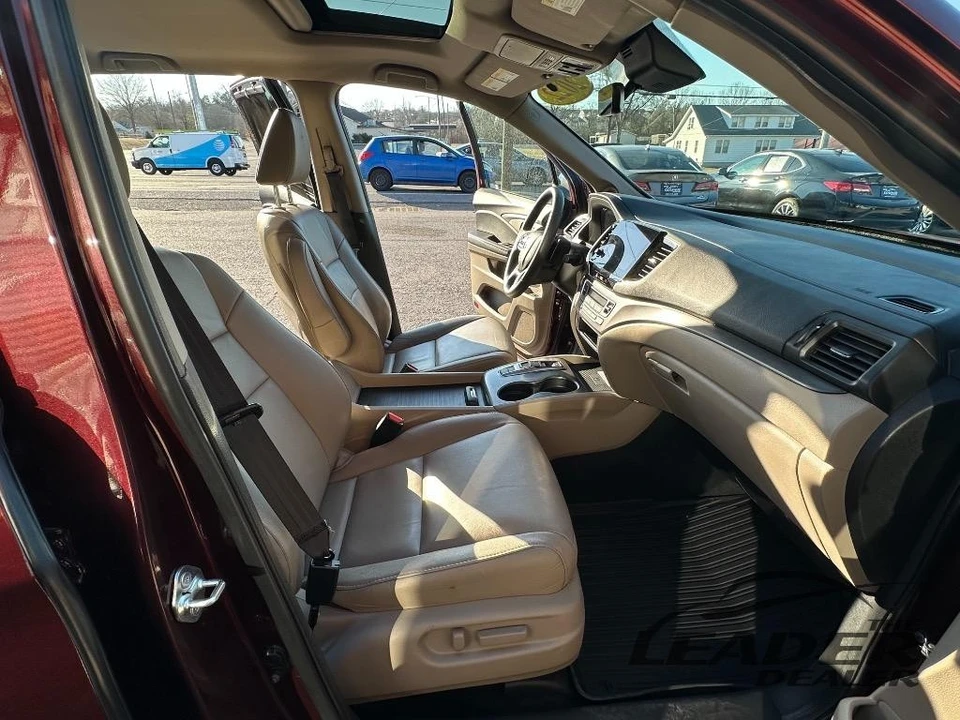 2022 Honda Pilot 3rd Gen - Image 13 of 20
