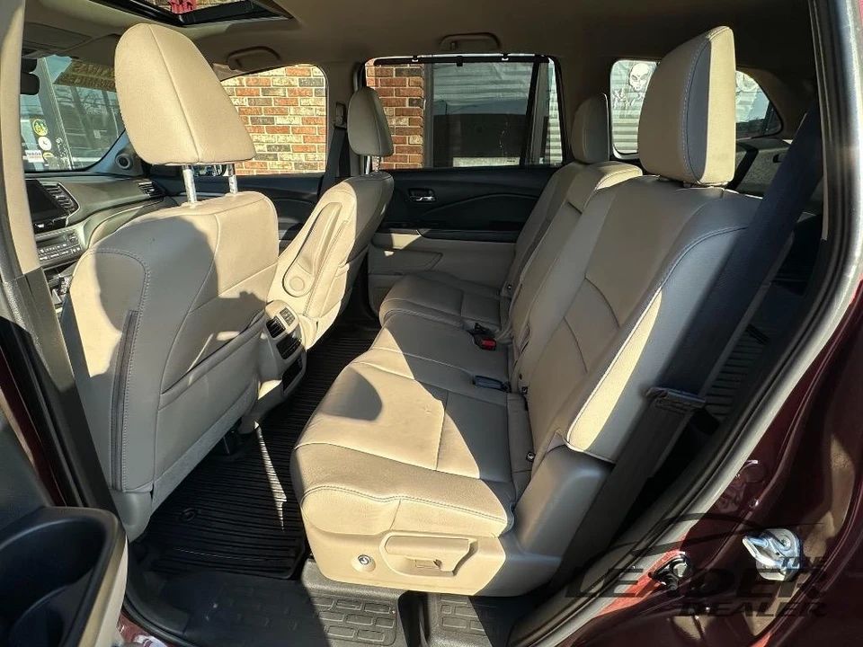 2022 Honda Pilot 3rd Gen - Image 8 of 20