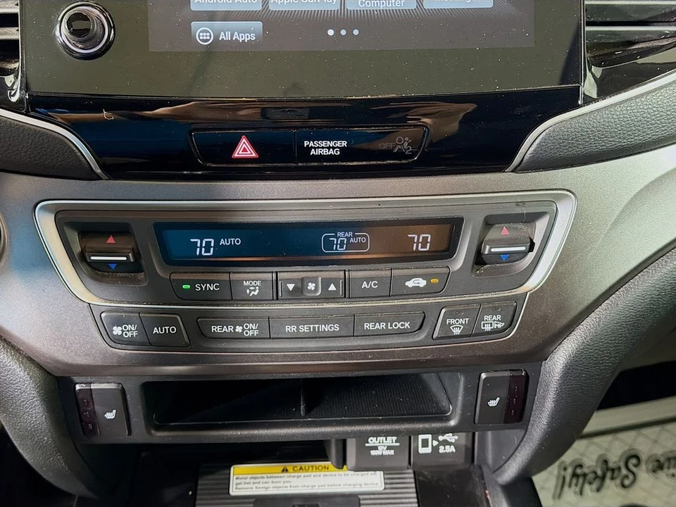 2022 Honda Pilot 3rd Gen - Image 18 of 21