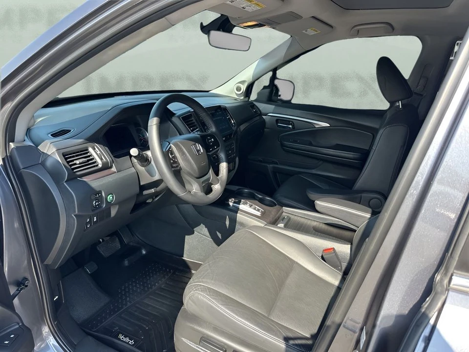 2022 Honda Pilot 3rd Gen - Image 9 of 12