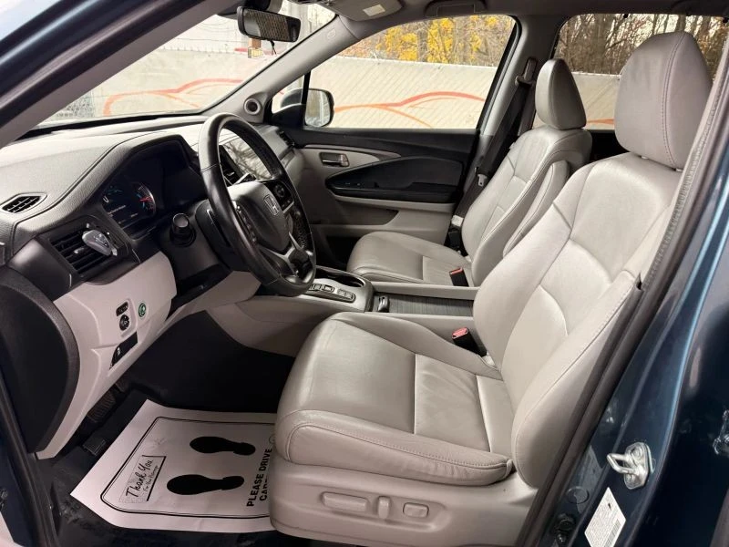 2022 Honda Pilot 3rd Gen - Image 11 of 12