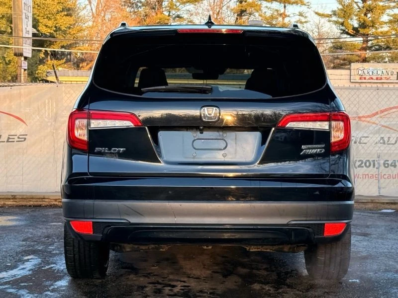 2022 Honda Pilot 3rd Gen - Image 10 of 12