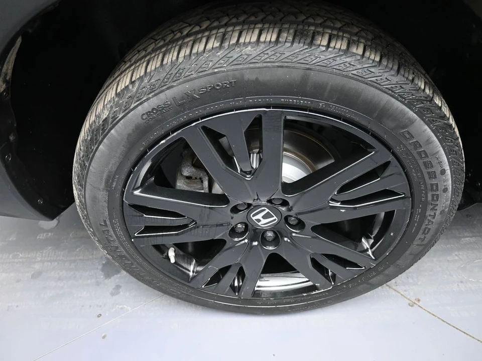 2022 Honda Pilot 3rd Gen - Image 13 of 21