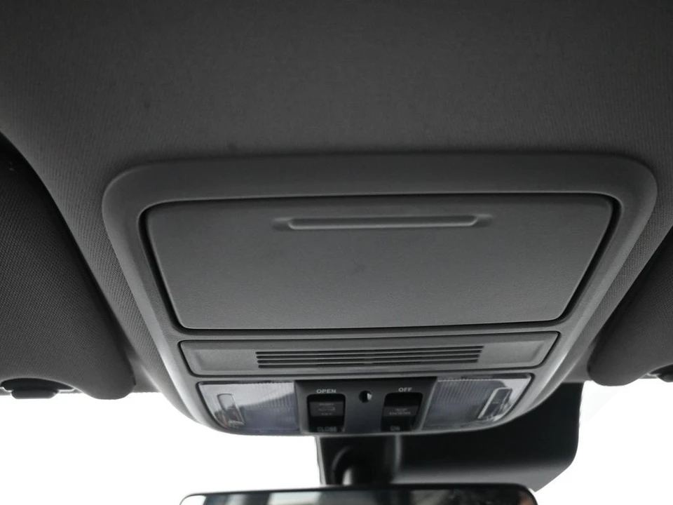 2022 Honda Pilot 3rd Gen - Image 17 of 21
