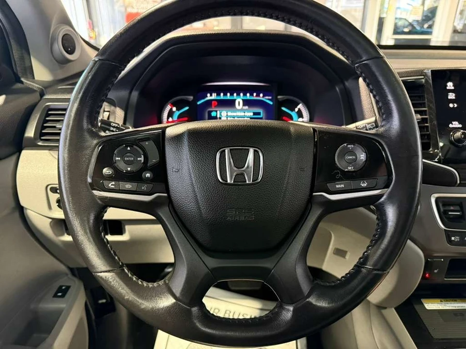 2022 Honda Pilot 3rd Gen - Image 11 of 21