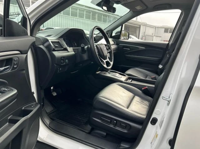 2022 Honda Pilot 3rd Gen - Image 5 of 6