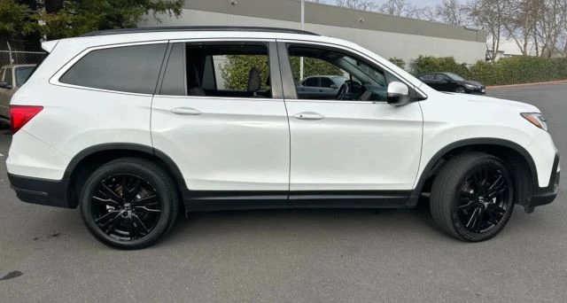 2022 Honda Pilot 3rd Gen - Image 3 of 6