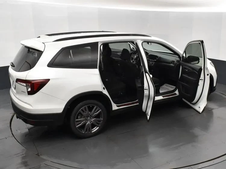 2022 Honda Pilot 3rd Gen - Image 6 of 12