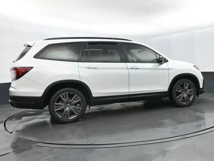 2022 Honda Pilot 3rd Gen - Image 4 of 12