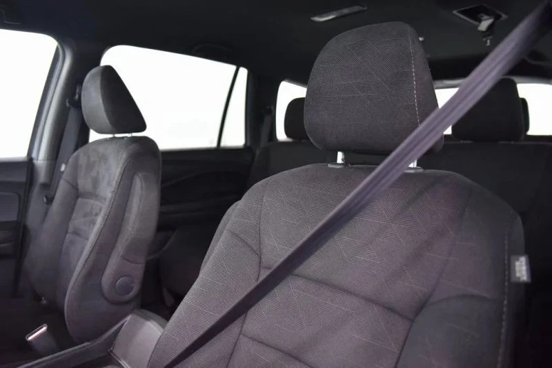2022 Honda Pilot 3rd Gen - Image 11 of 12