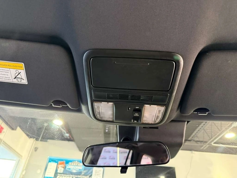 2022 Honda Pilot 3rd Gen - Image 20 of 21