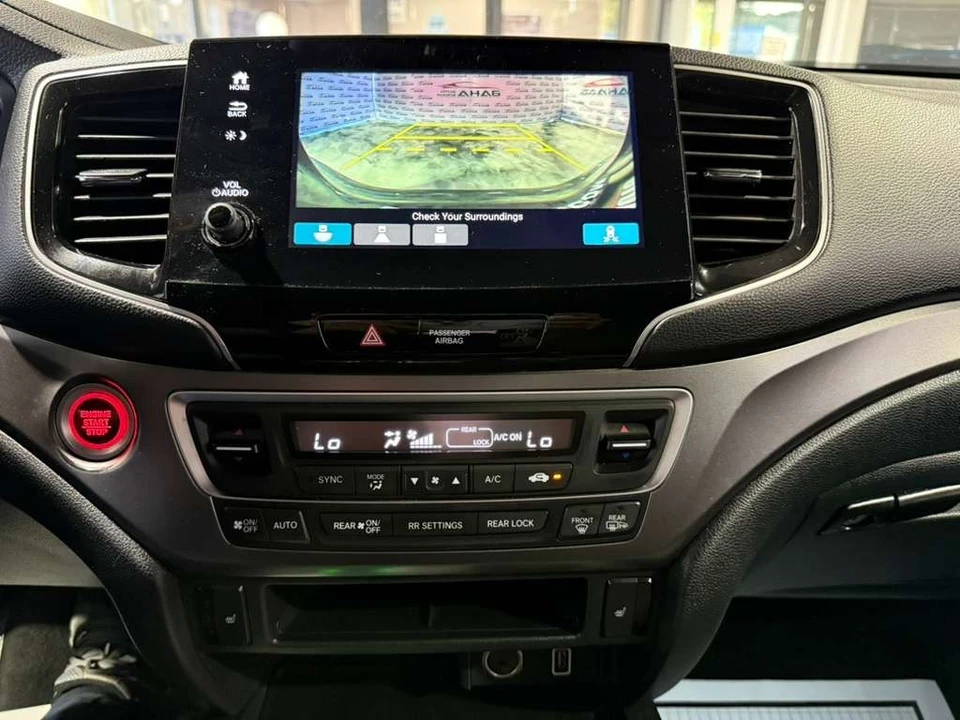 2022 Honda Pilot 3rd Gen - Image 19 of 21