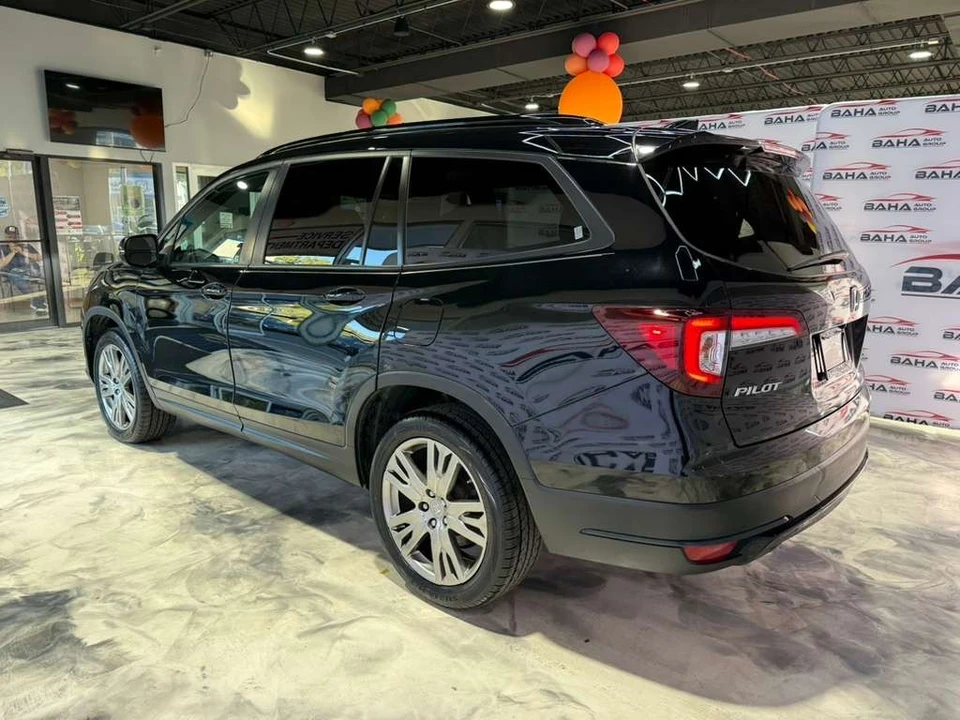 2022 Honda Pilot 3rd Gen - Image 11 of 21