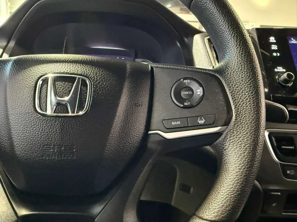 2022 Honda Pilot 3rd Gen - Image 14 of 21