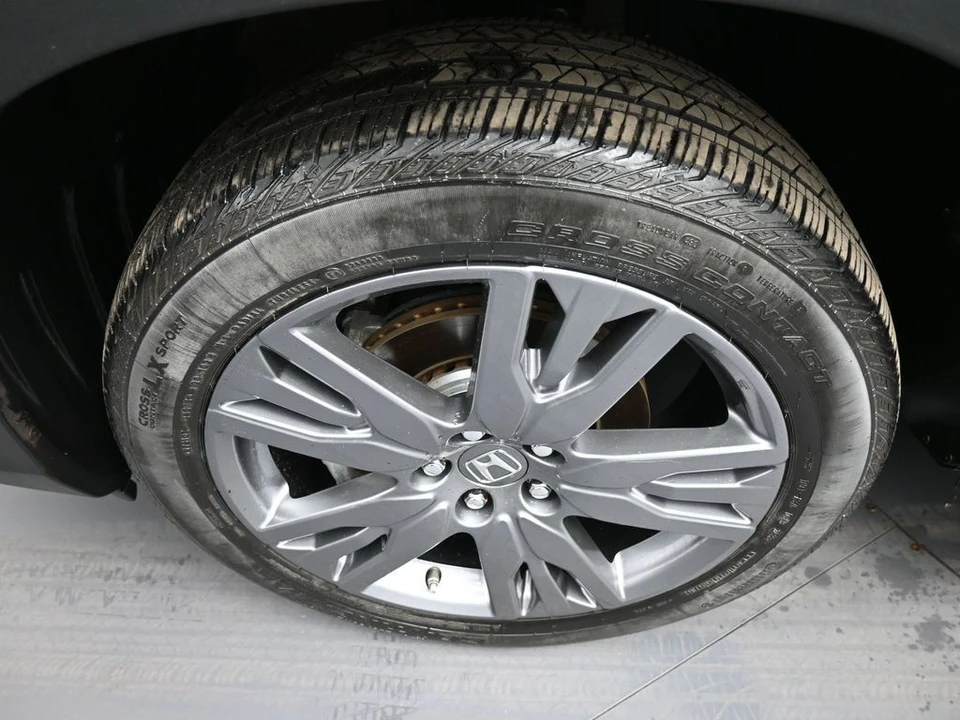2022 Honda Pilot 3rd Gen - Image 14 of 21