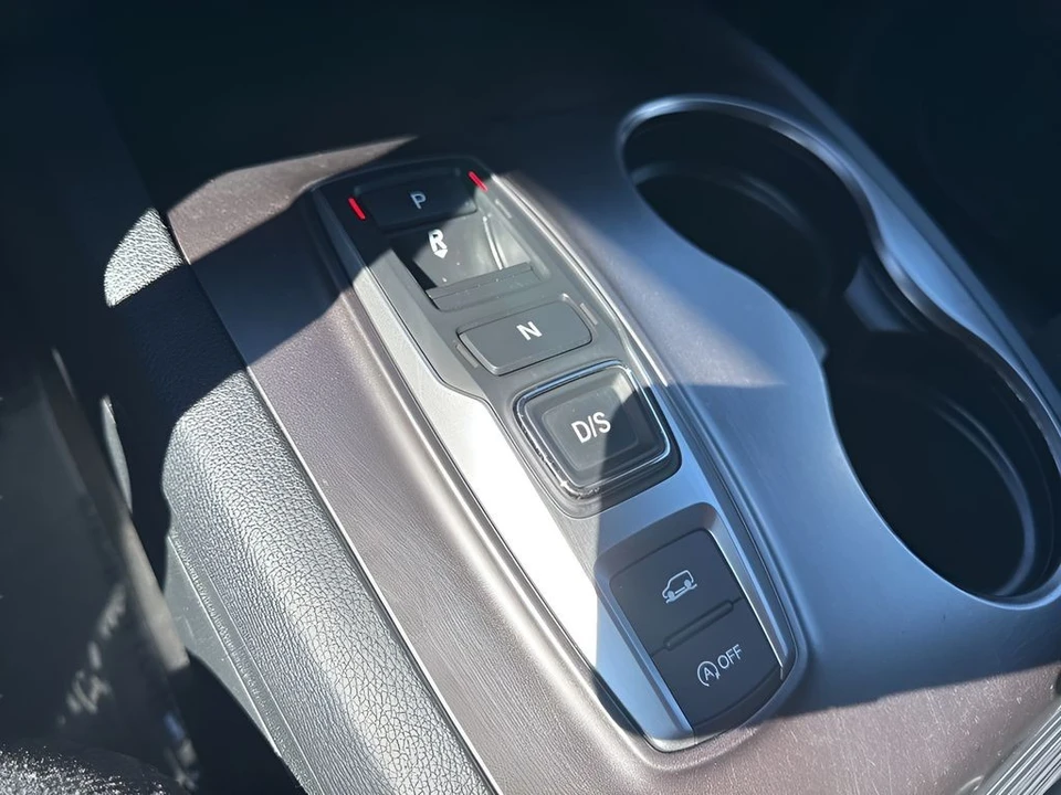 2022 Honda Pilot 3rd Gen - Image 17 of 21
