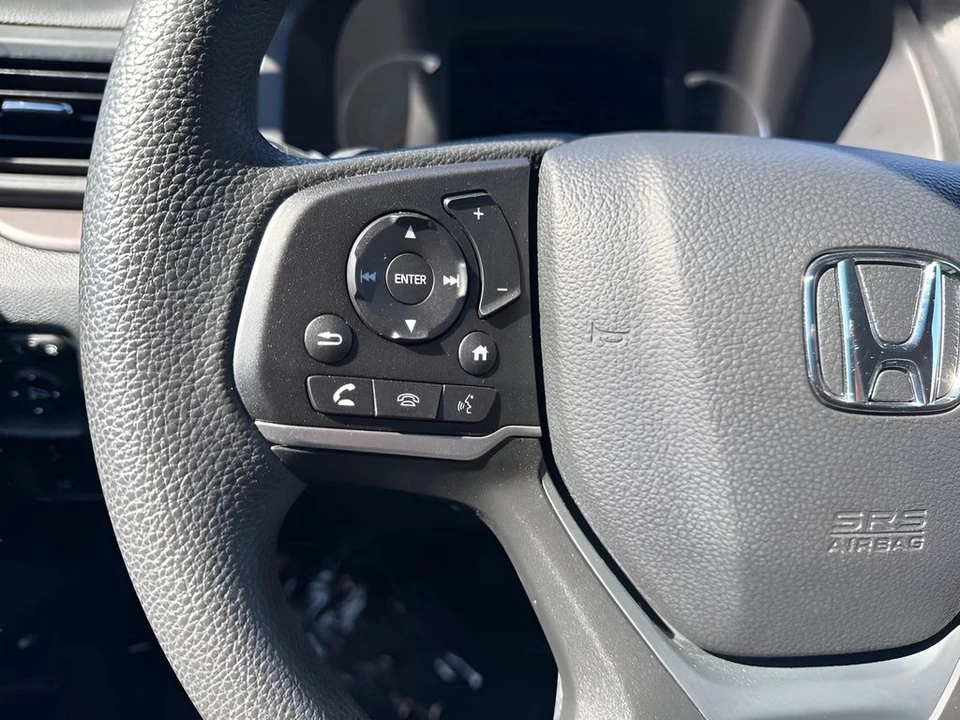 2022 Honda Pilot 3rd Gen - Image 15 of 21