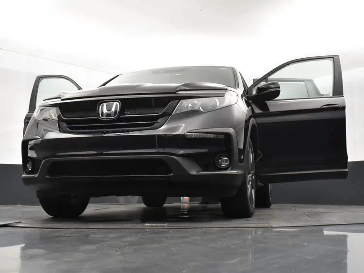 2022 Honda Pilot 3rd Gen - Image 11 of 12