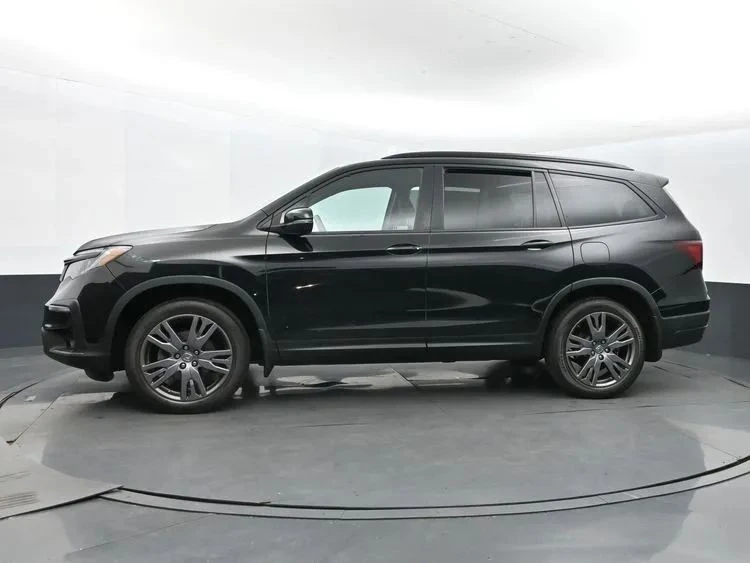 2022 Honda Pilot 3rd Gen - Image 5 of 12