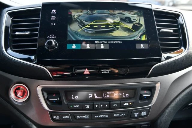2022 Honda Pilot 3rd Gen - Image 19 of 21