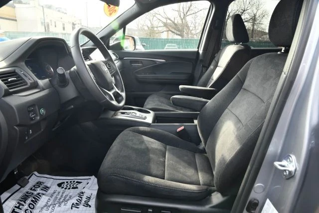 2022 Honda Pilot 3rd Gen - Image 12 of 21