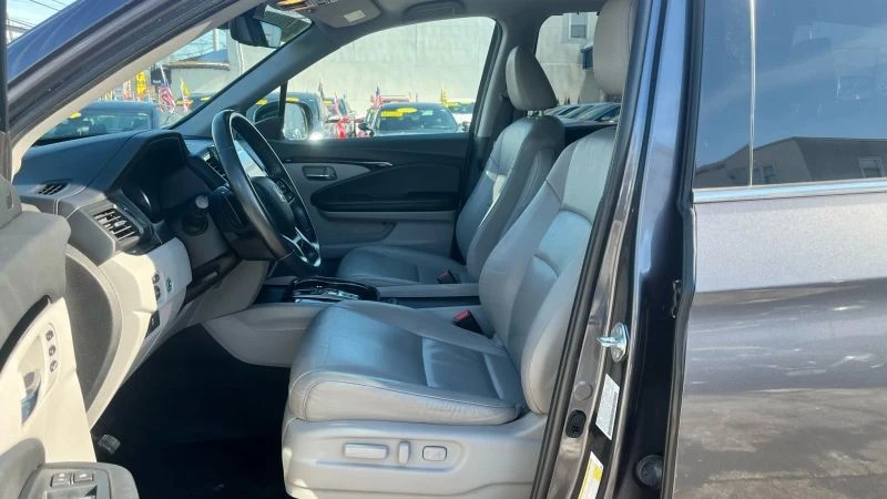 2022 Honda Pilot 3rd Gen - Image 12 of 12
