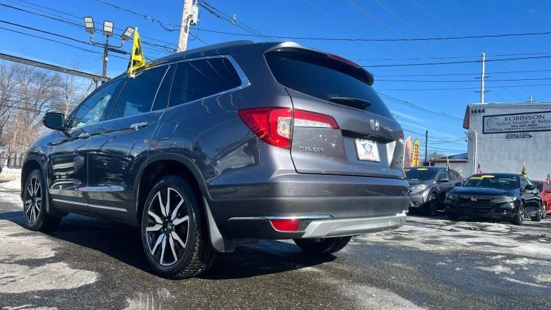 2022 Honda Pilot 3rd Gen - Image 8 of 12