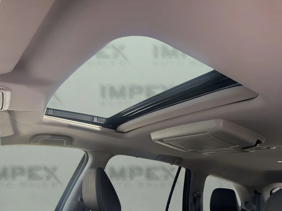 2022 Honda Pilot 3rd Gen - Image 12 of 21