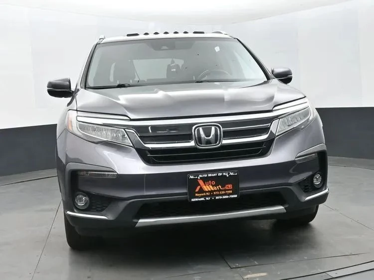 2022 Honda Pilot 3rd Gen - Image 3 of 12