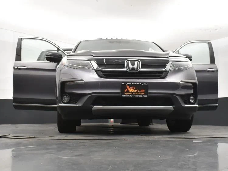 2022 Honda Pilot 3rd Gen - Image 11 of 12