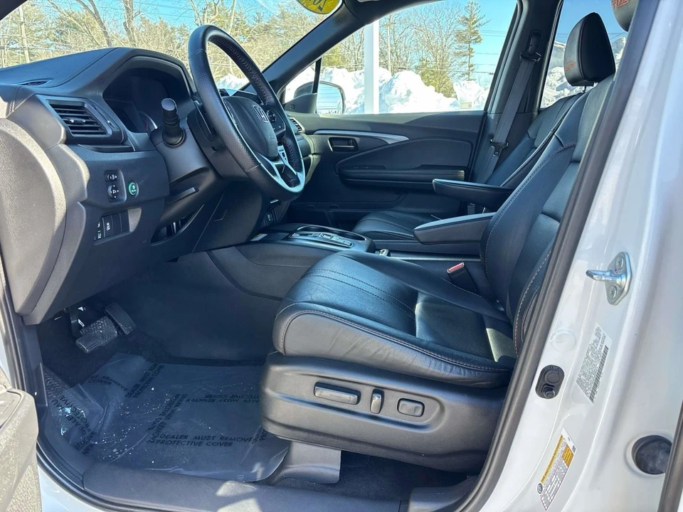 2022 Honda Pilot 3rd Gen - Image 11 of 21