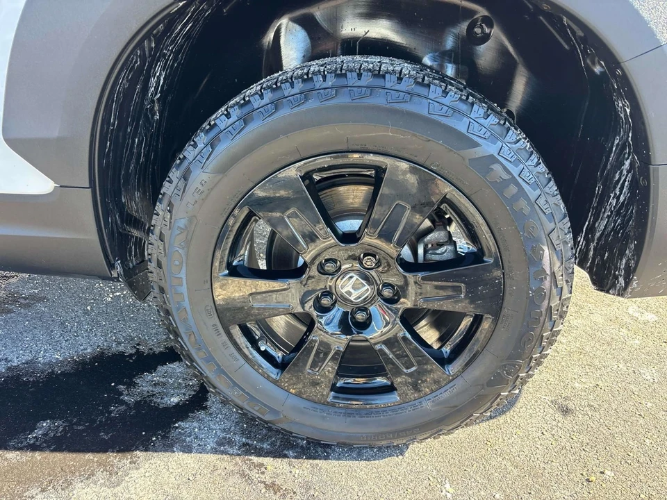2022 Honda Pilot 3rd Gen - Image 9 of 21