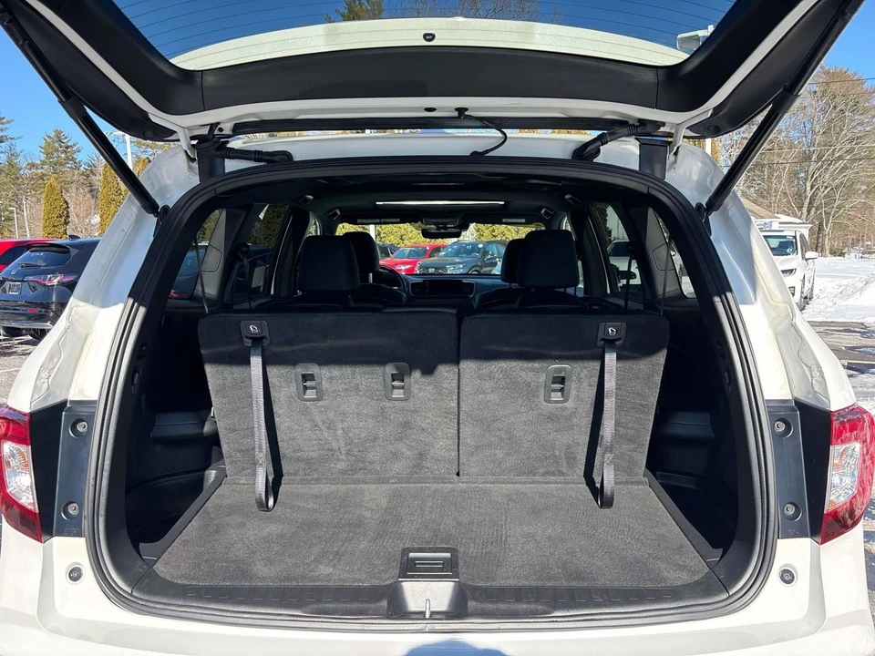 2022 Honda Pilot 3rd Gen - Image 18 of 21