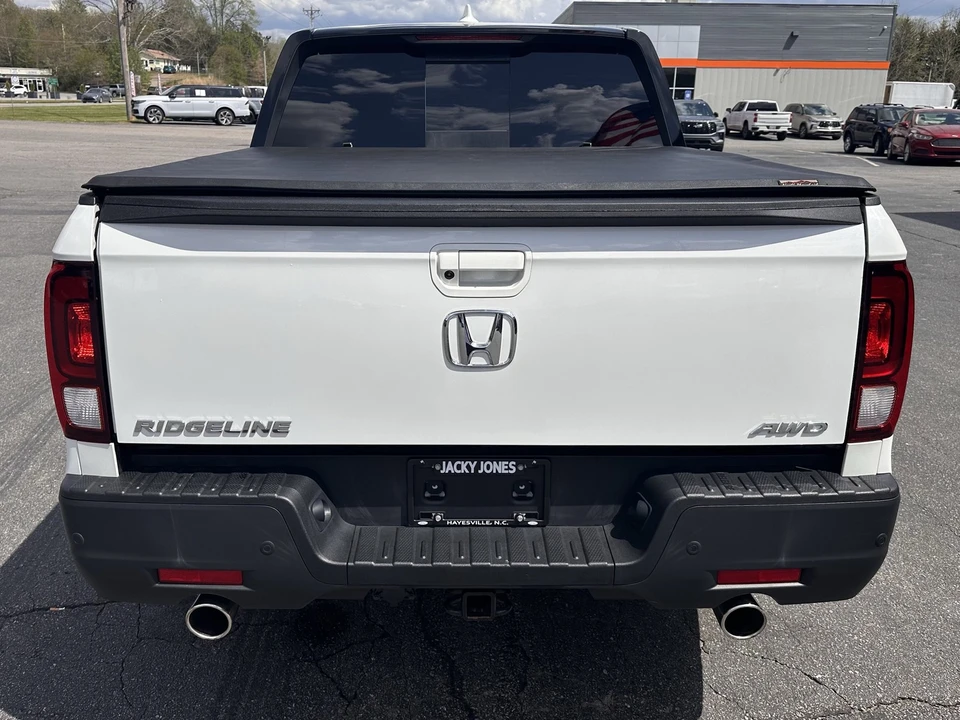 2022 Honda Ridgeline 2nd Gen - Image 7 of 21