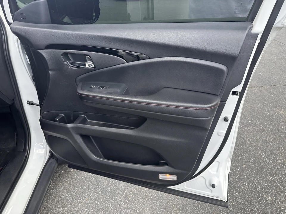 2022 Honda Ridgeline 2nd Gen - Image 15 of 21