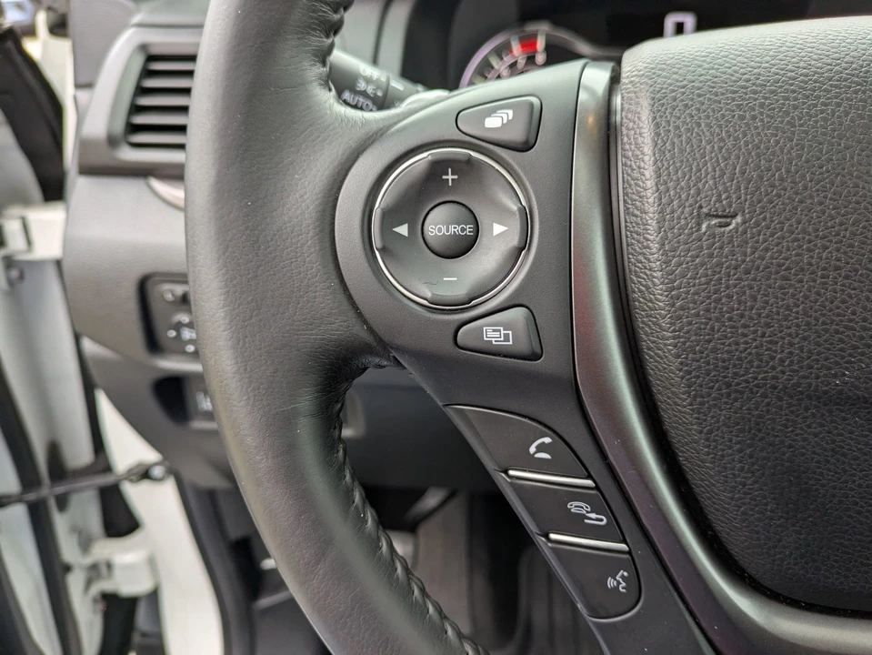 2022 Honda Ridgeline 2nd Gen - Image 18 of 21