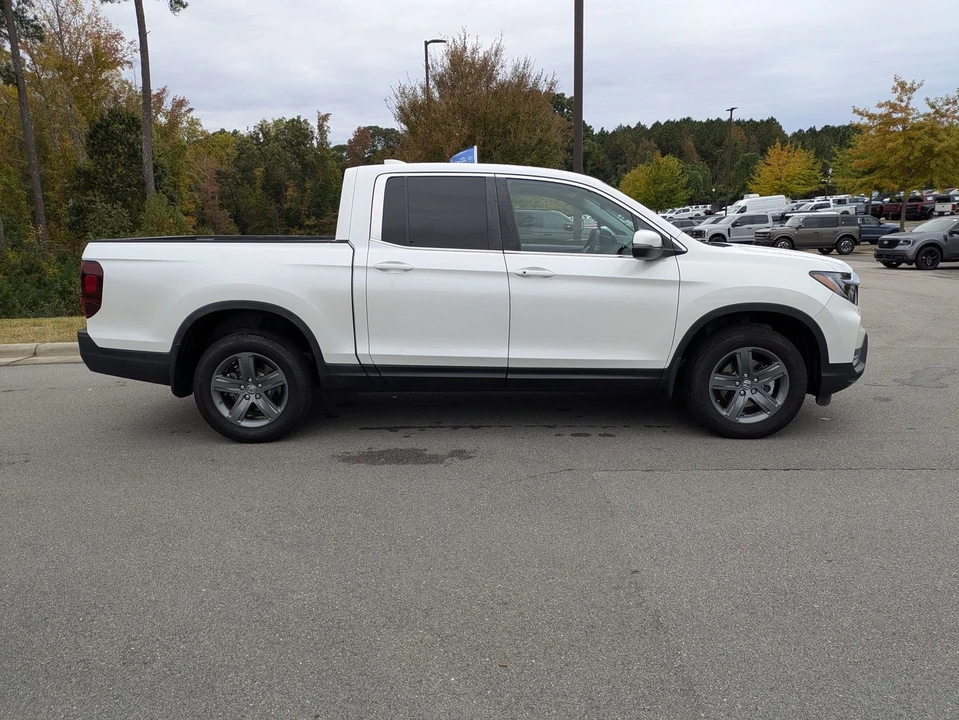 2022 Honda Ridgeline 2nd Gen - Image 3 of 21