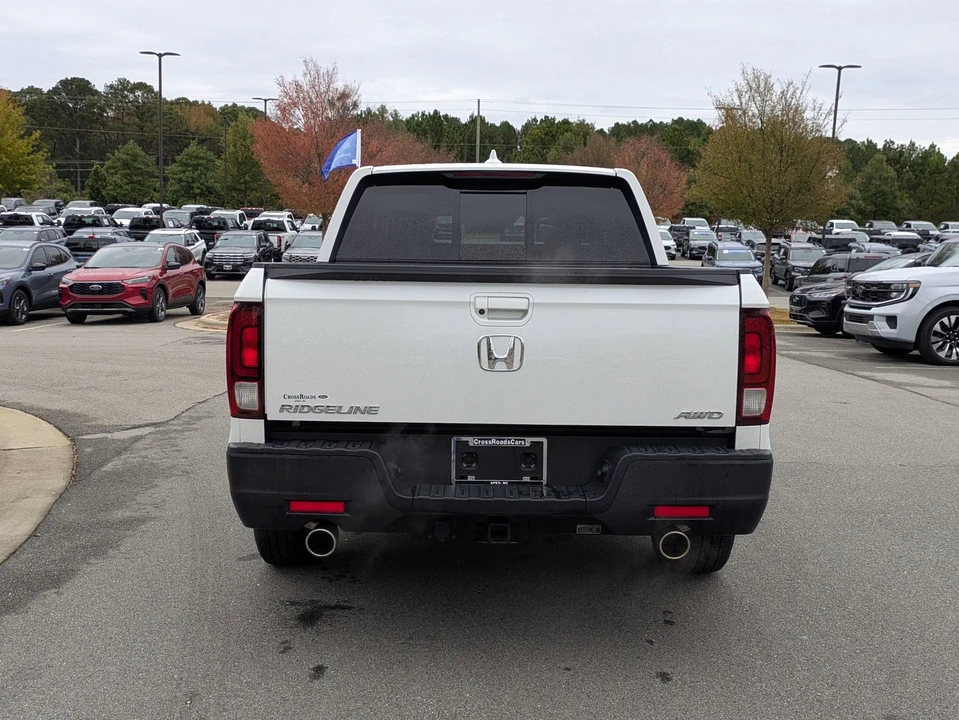 2022 Honda Ridgeline 2nd Gen - Image 5 of 21