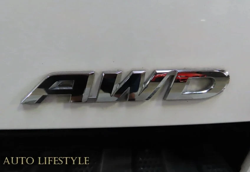 2022 Honda Ridgeline 2nd Gen - Image 9 of 21