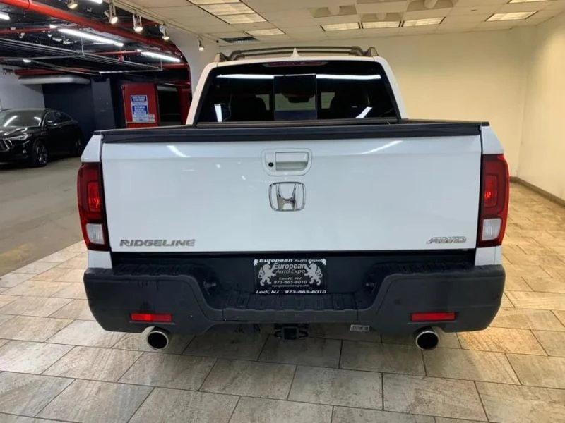 2022 Honda Ridgeline 2nd Gen - Image 7 of 12