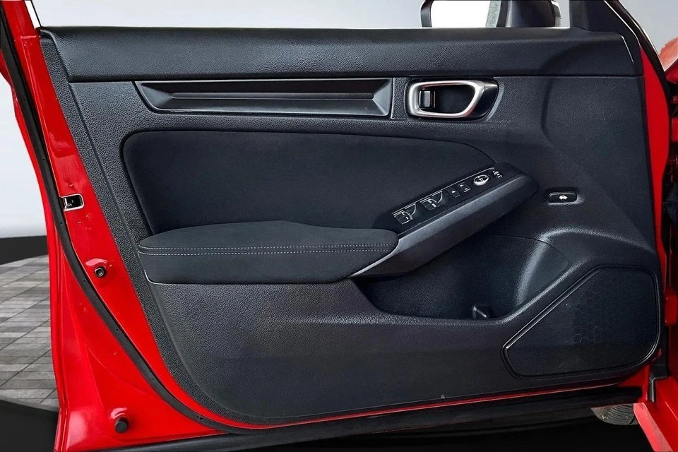2022 Honda Civic 11th Gen - Image 15 of 18