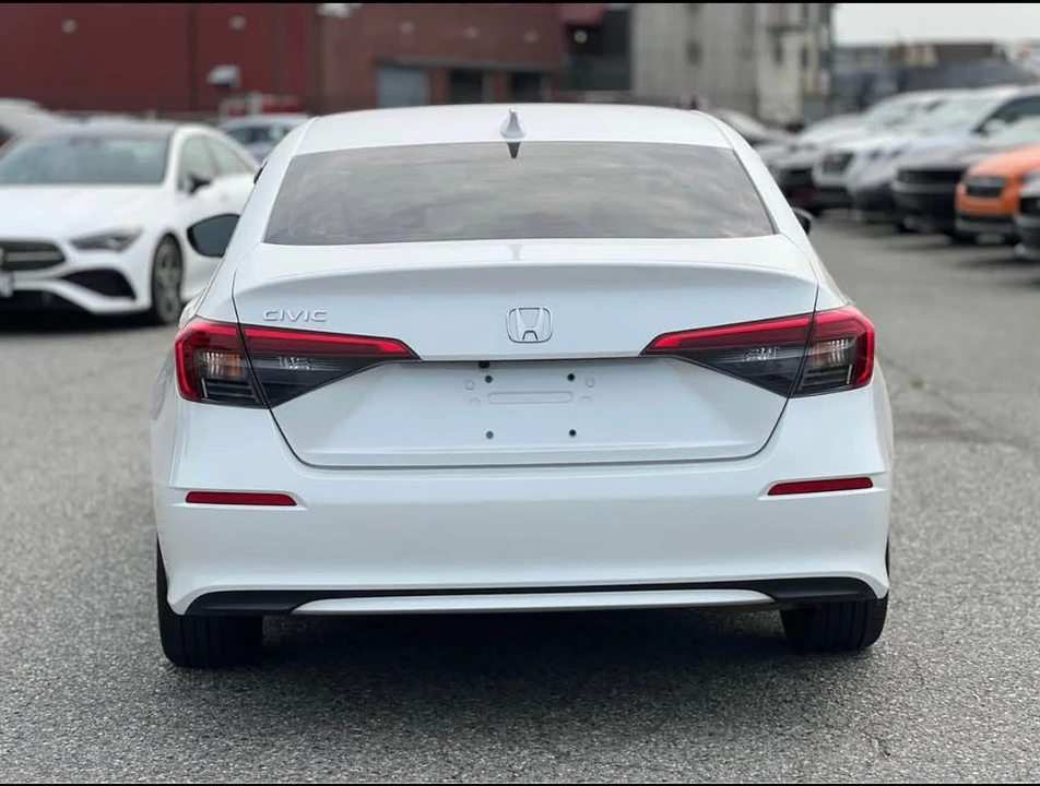 2022 Honda Civic 11th Gen - Image 5 of 7