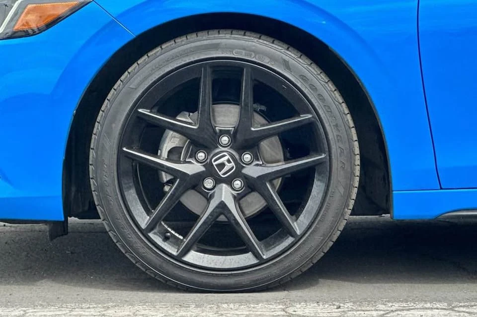 2022 Honda Civic 11th Gen - Image 12 of 13