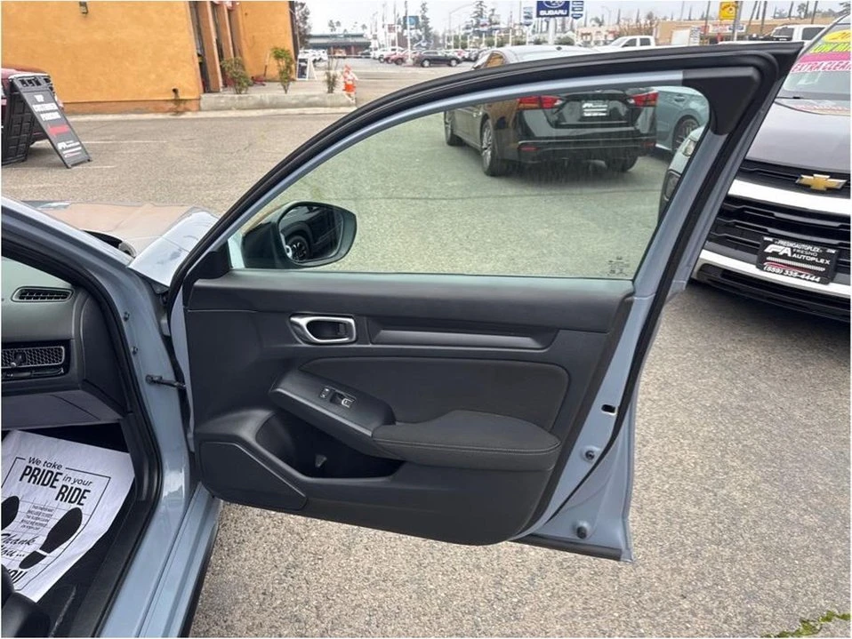 2022 Honda Civic 11th Gen - Image 9 of 20