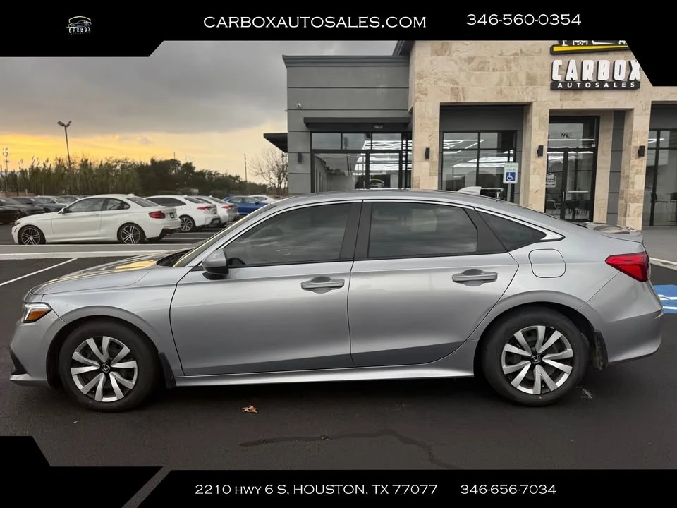 2022 Honda Civic 11th Gen - Image 2 of 19