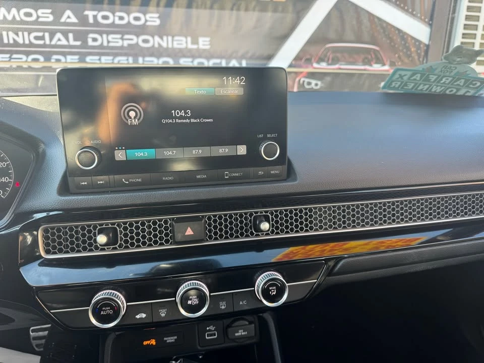 2022 Honda Civic 11th Gen - Image 11 of 14