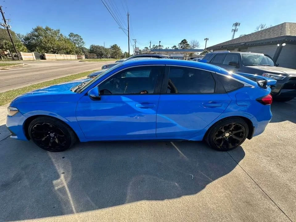 2022 Honda Civic 11th Gen - Image 2 of 8