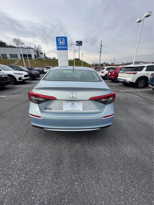 2022 Honda Civic 11th Gen - Image 2 of 9