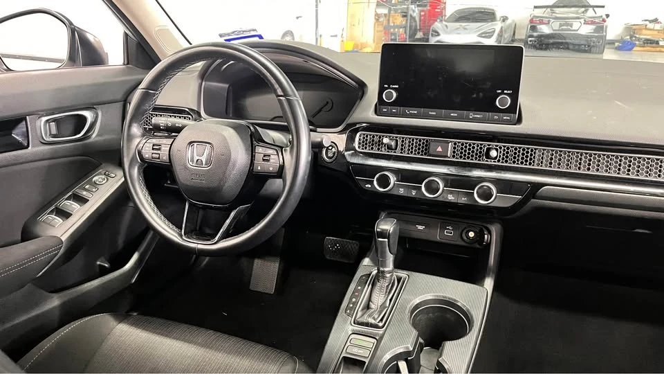 2022 Honda Civic 11th Gen - Image 10 of 17